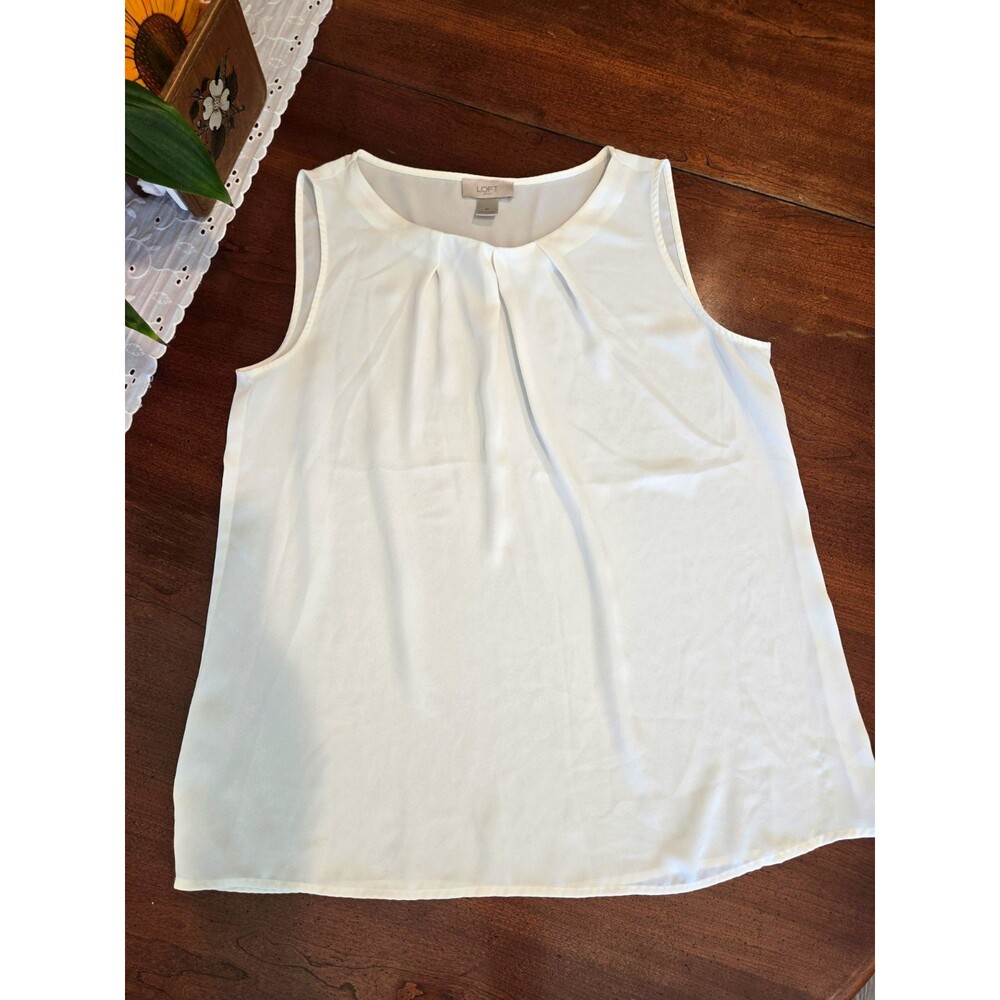 LOFT Women's White Solid Pleated Scoop Neck Pullover Sleeveless Blouse M